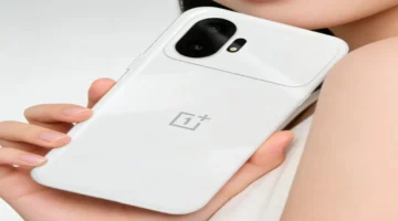 تصميم هاتف ون بلس الرائد المدمج يظهر قبل MWC 2026